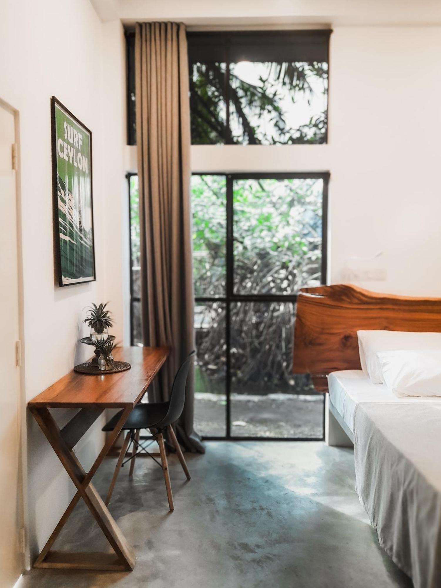 Voda Hotel ウナワトゥナ エクステリア 写真